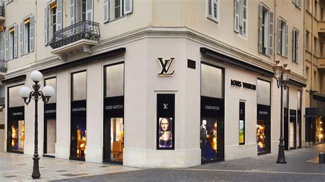 méthodes de vente louis vuitton|louis vuitton exclusivity.